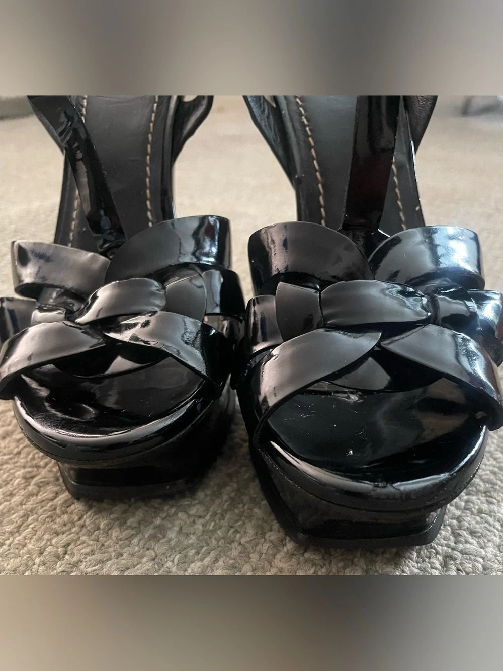 YVES SAINT LAURENT Tribute Platform Sandals In Patent Leather